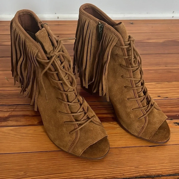 Steve Madden Tan Suede Fringe Heeled Boots - Picture 3 of 12